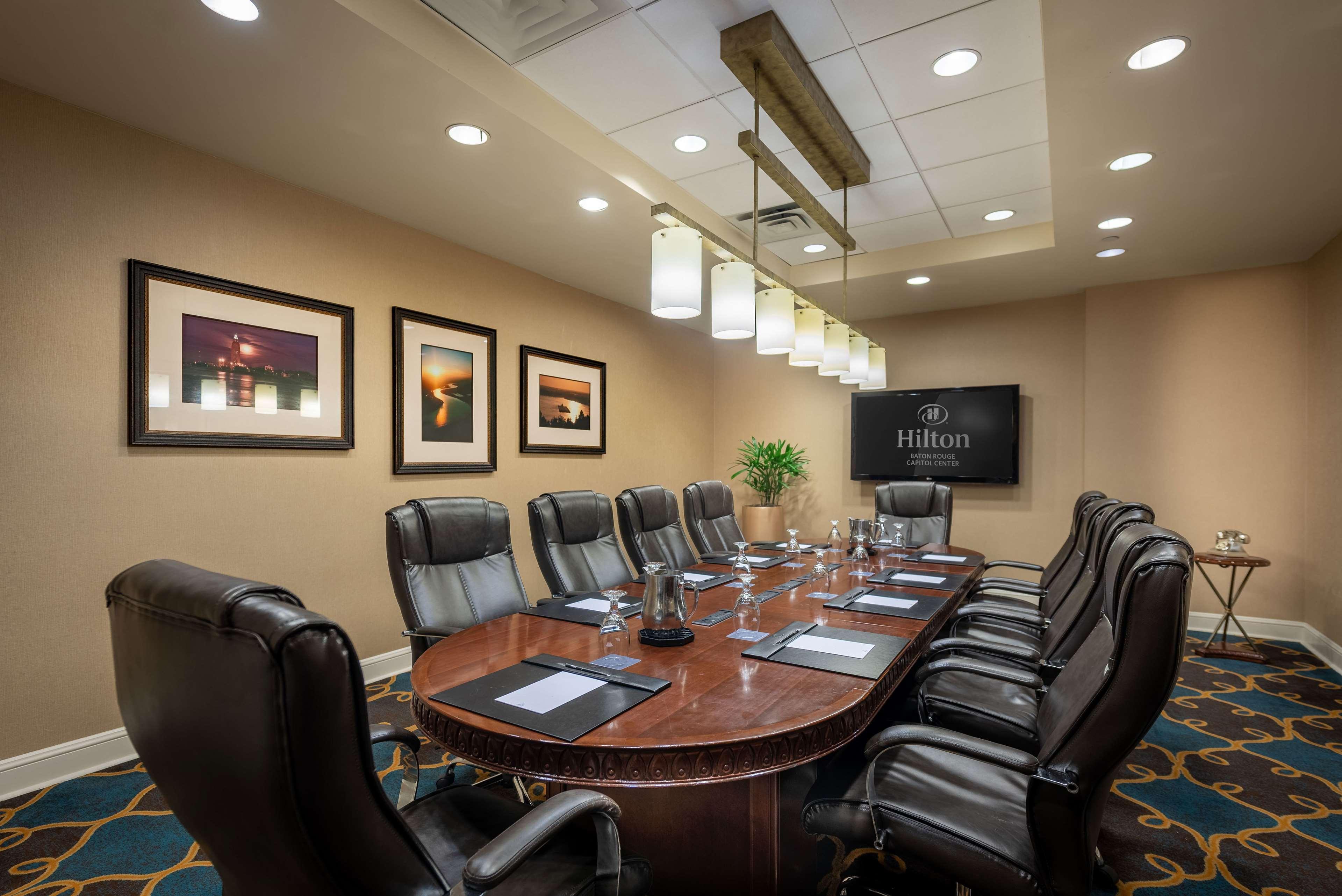 Hilton Baton Rouge Capitol Center Hotel Bagian luar foto