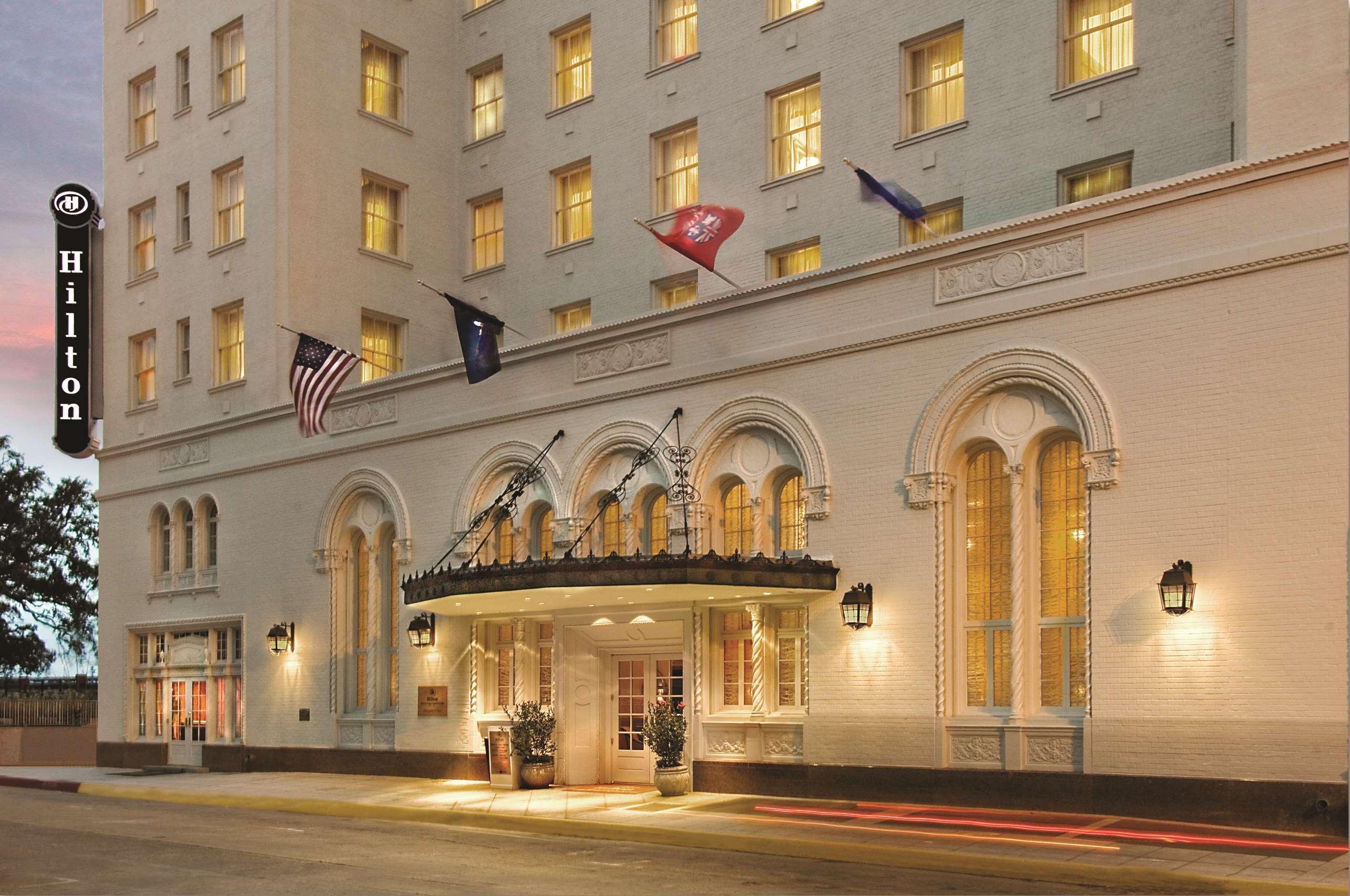 Hilton Baton Rouge Capitol Center Hotel Bagian luar foto
