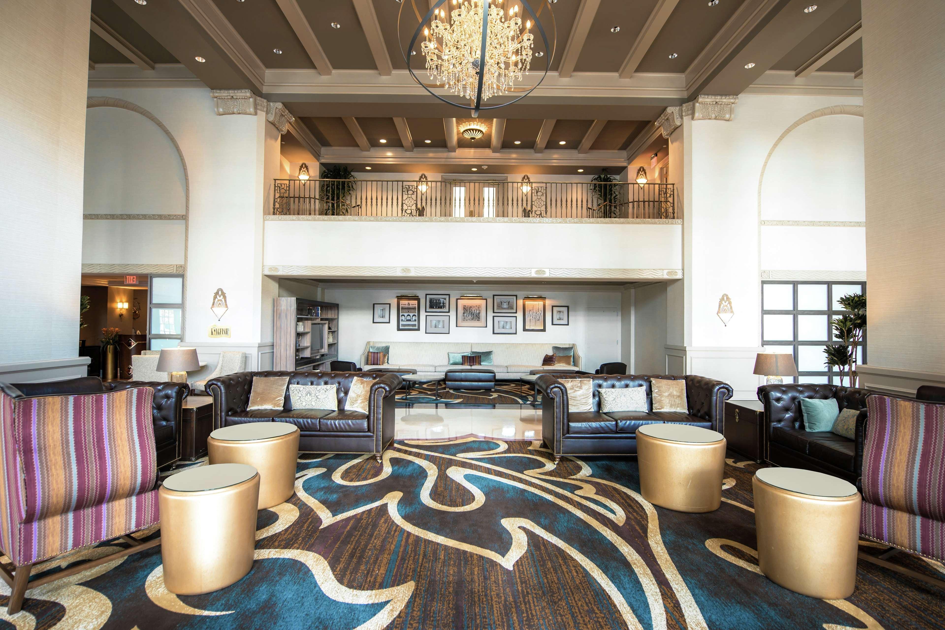 Hilton Baton Rouge Capitol Center Hotel Bagian luar foto