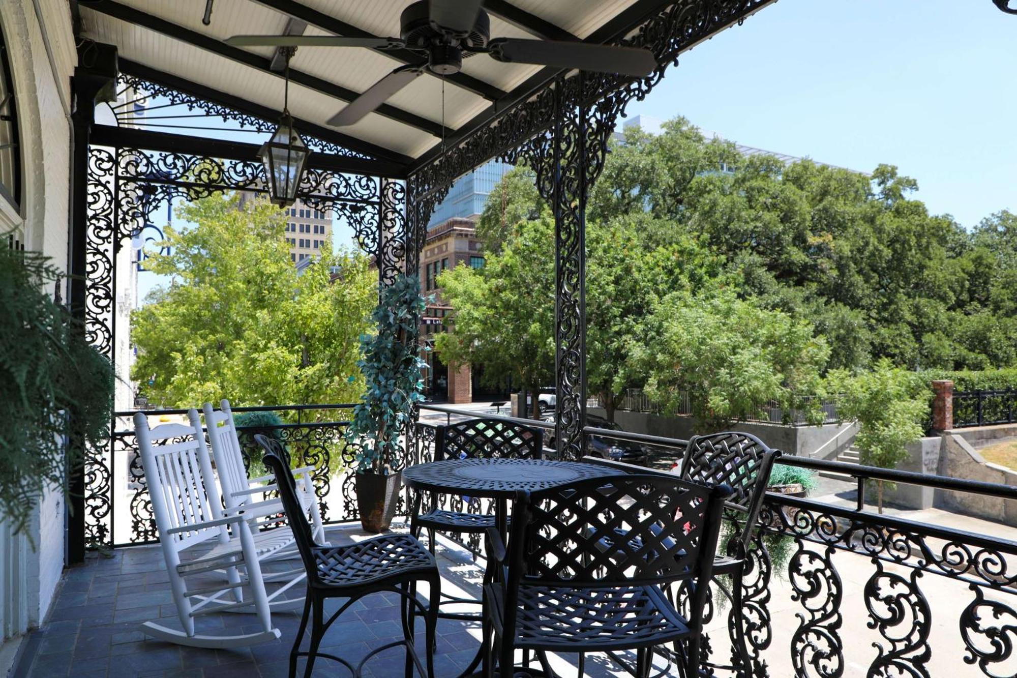Hilton Baton Rouge Capitol Center Hotel Bagian luar foto