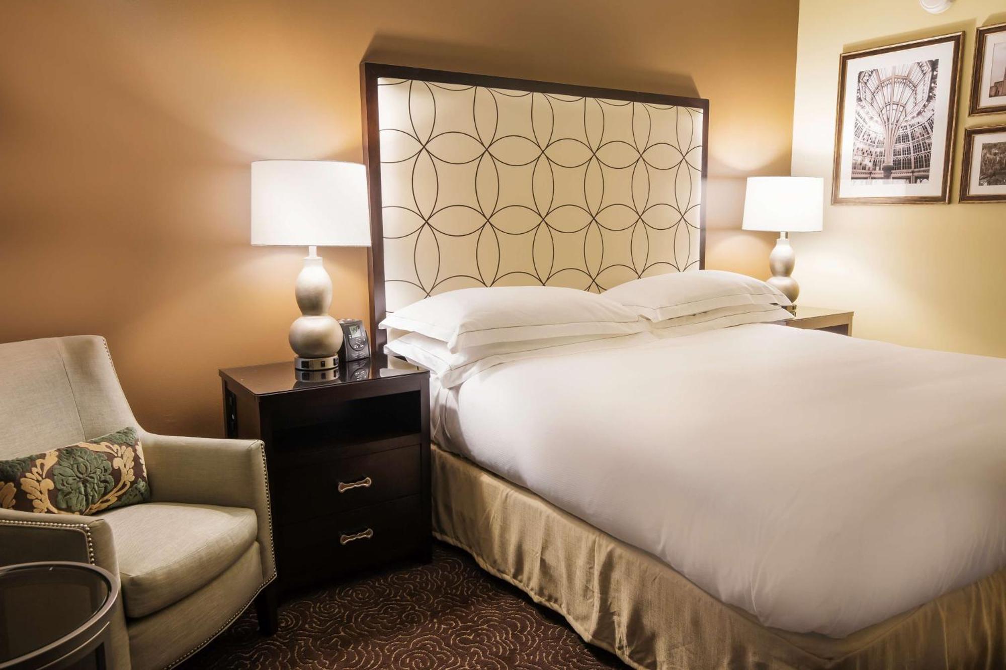 Hilton Baton Rouge Capitol Center Hotel Bagian luar foto