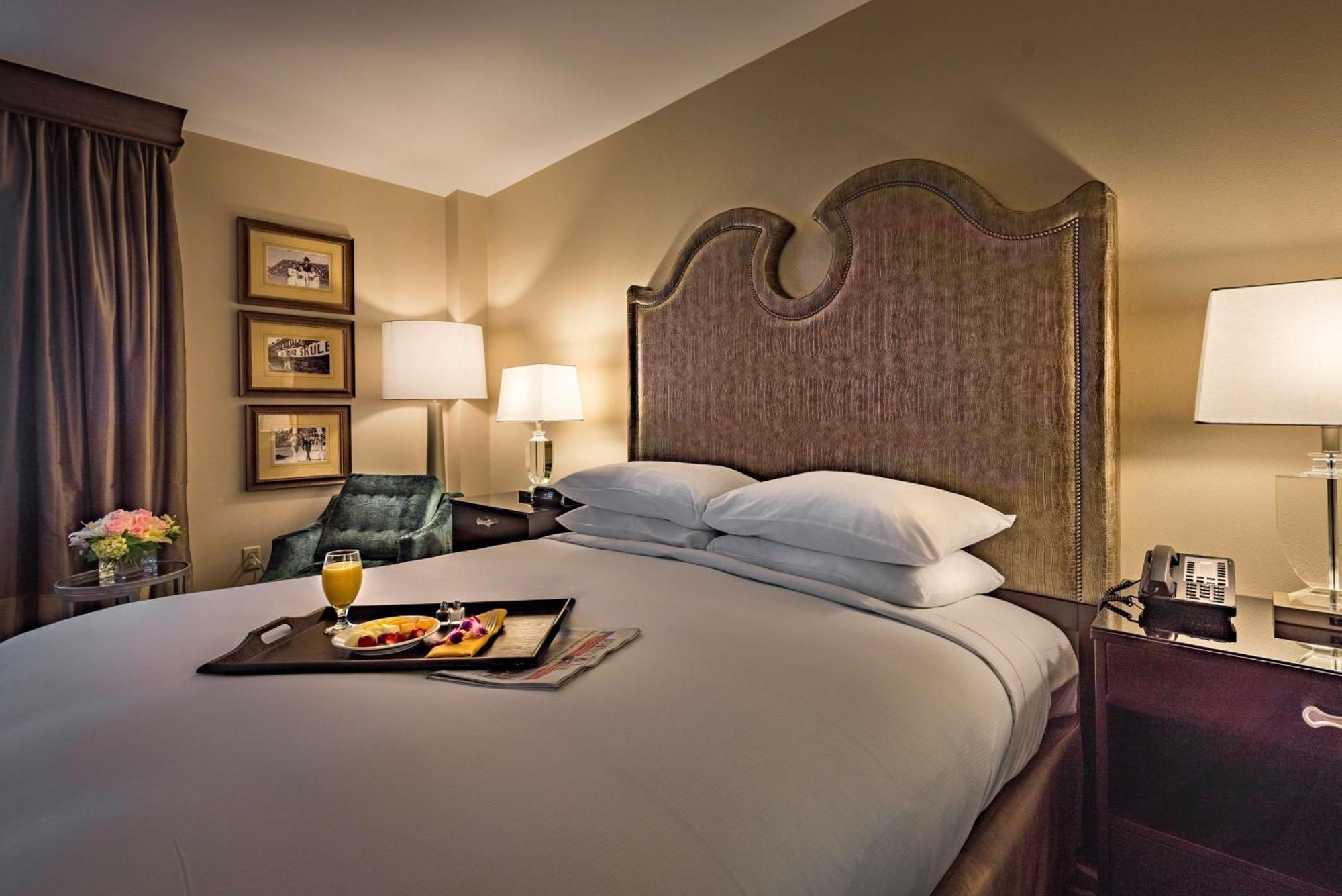 Hilton Baton Rouge Capitol Center Hotel Bagian luar foto