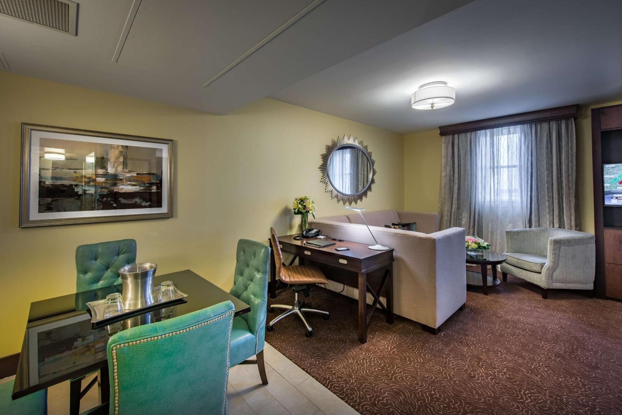 Hilton Baton Rouge Capitol Center Hotel Bagian luar foto