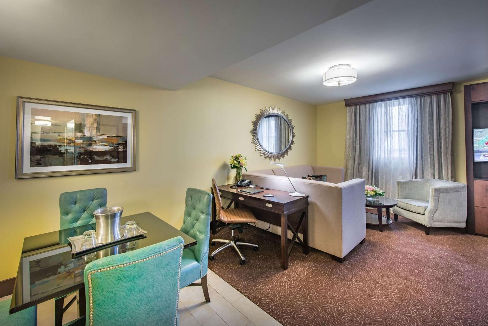 Hilton Baton Rouge Capitol Center Hotel Bagian luar foto