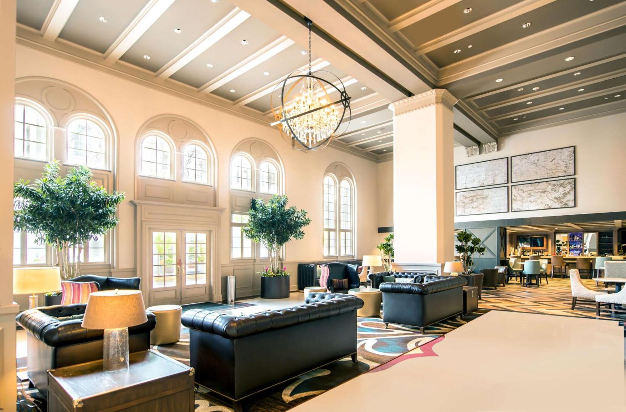 Hilton Baton Rouge Capitol Center Hotel Bagian luar foto